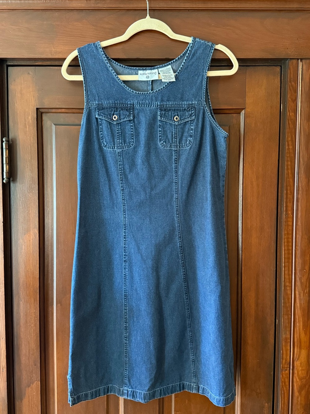 kathy ireland Blue Denim Pocket Front Shift Top